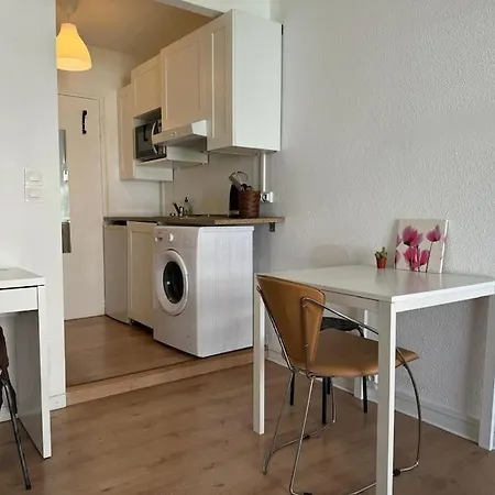 Apartment A Minutes De La Gare De